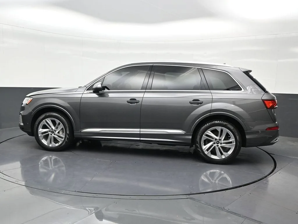 2021 Audi Q7 Premium Plus 45 TFSI quattro Tiptronic photo 2