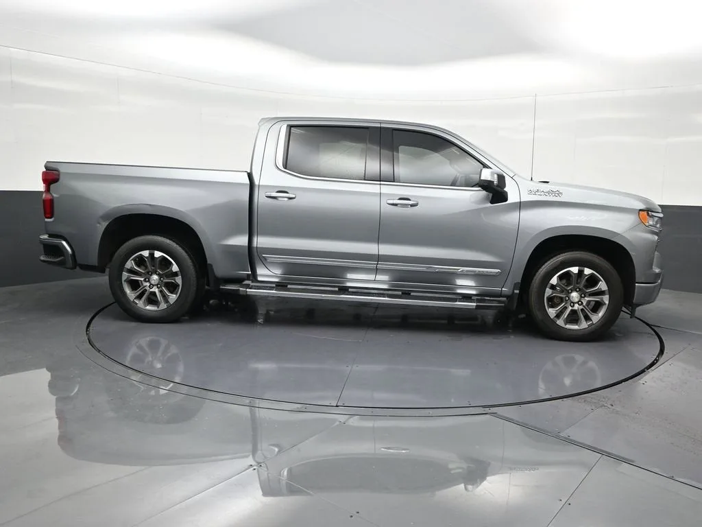 2023 Chevrolet Silverado 1500 High Country photo 7