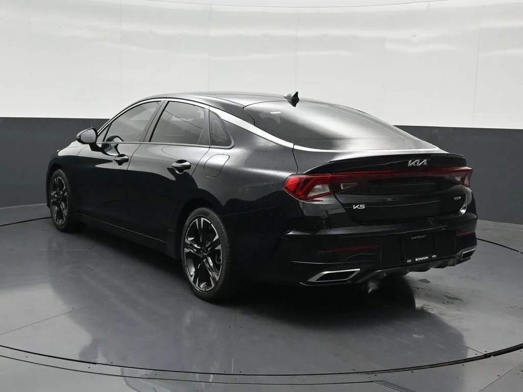 2023 Kia K5 GT-Line photo 3