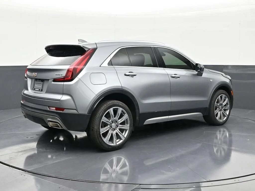 2023 Cadillac XT4 Premium Luxury photo 5