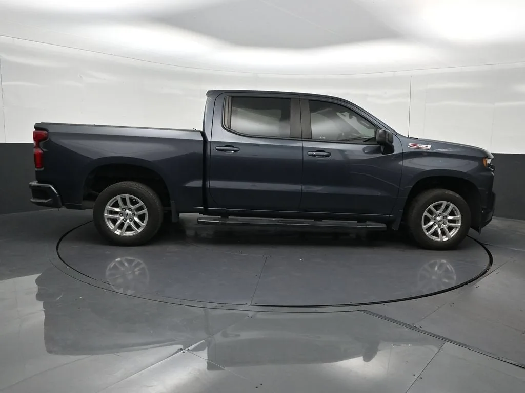 2021 Chevrolet Silverado 1500 RST photo 7