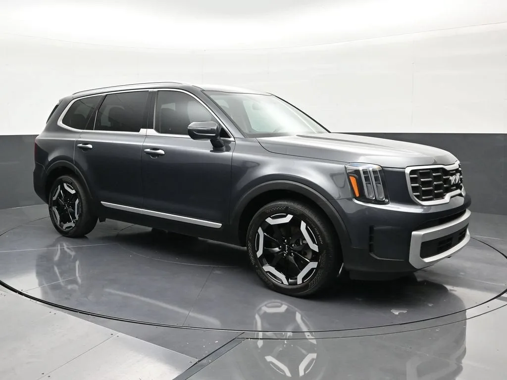 2024 Kia Telluride S photo 7