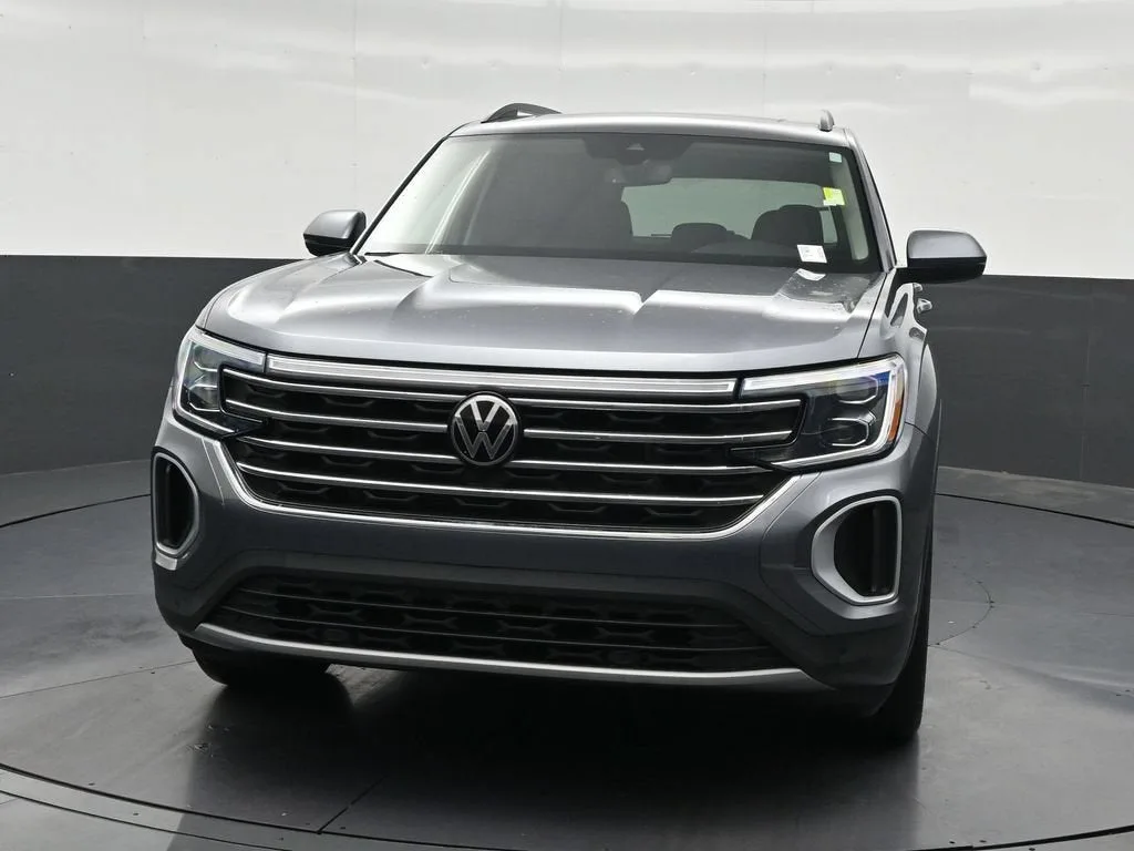 2024 Volkswagen Atlas 2.0T SE w/Technology photo 8