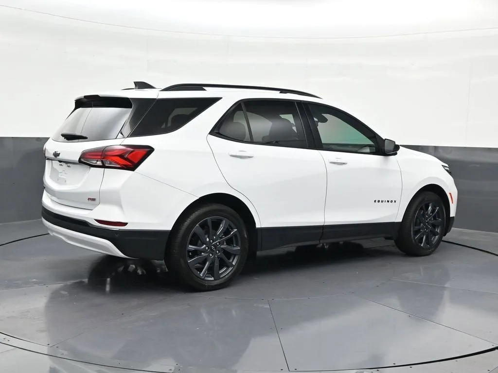 2024 Chevrolet Equinox RS photo 5