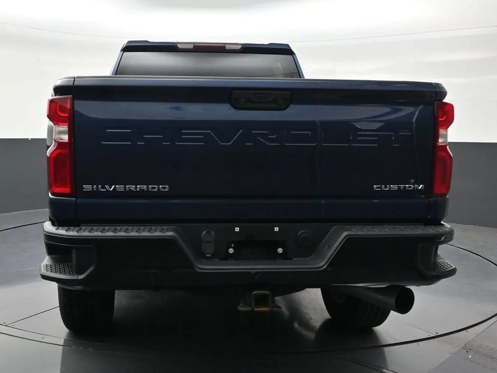 2021 Chevrolet Silverado 2500 HD Custom photo 4