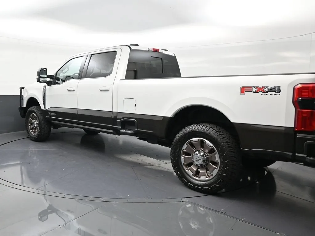 2024 Ford F-250 King Ranch photo 3