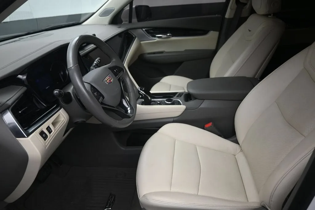2024 Cadillac XT6 Premium Luxury photo 12