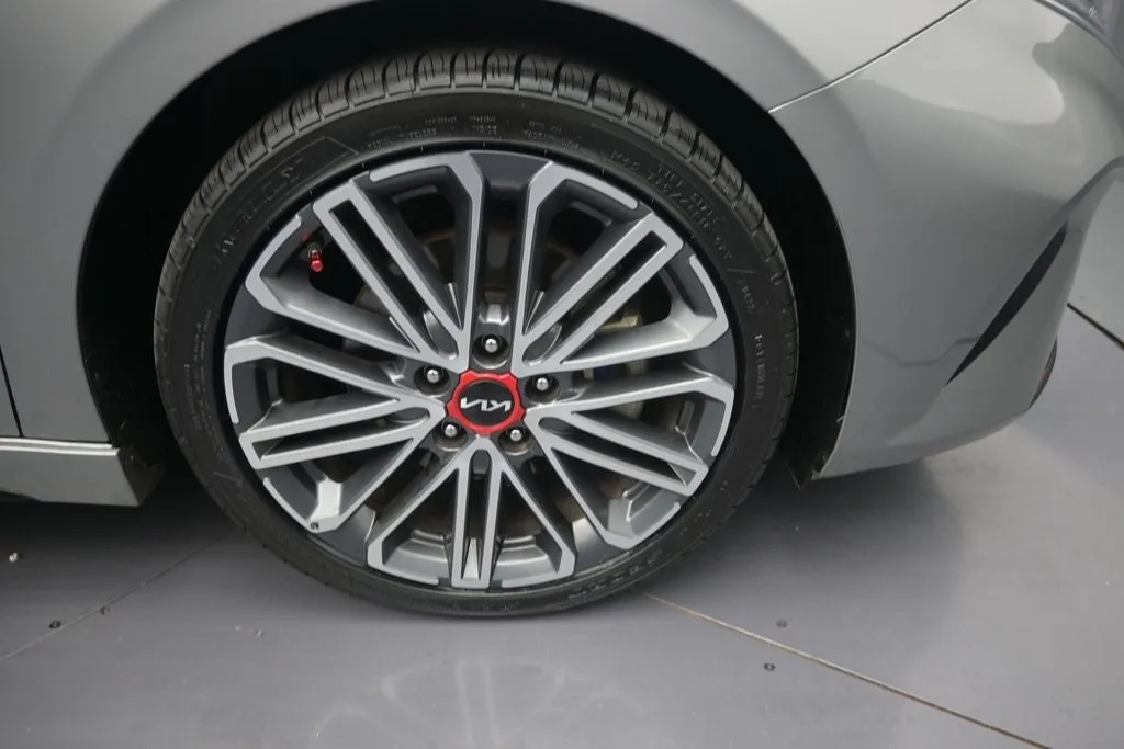 2024 Kia Forte GT photo 9