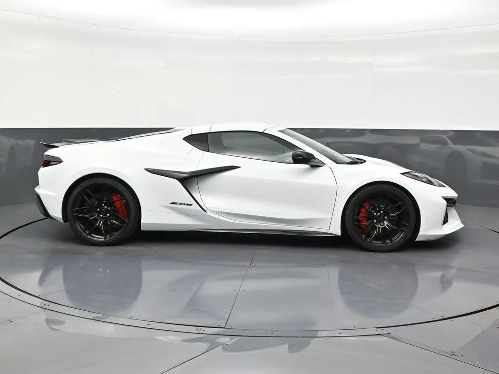 2025 Chevrolet Corvette Z06 1LZ photo 6