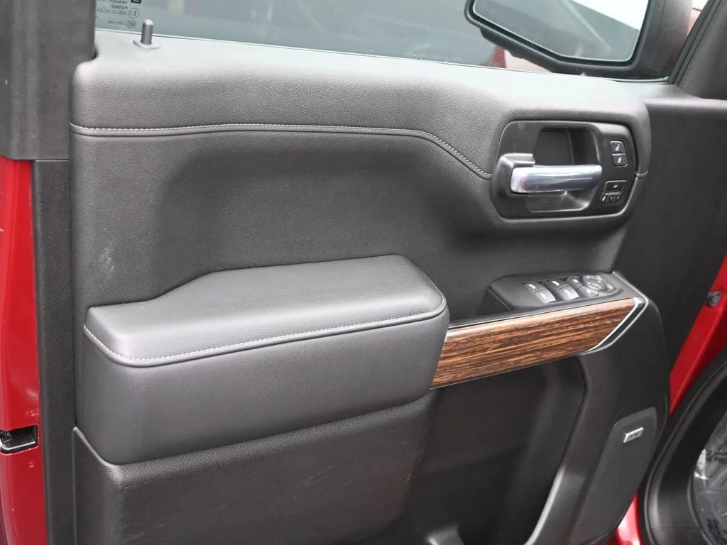 2020 Chevrolet Silverado 1500 High Country photo 9