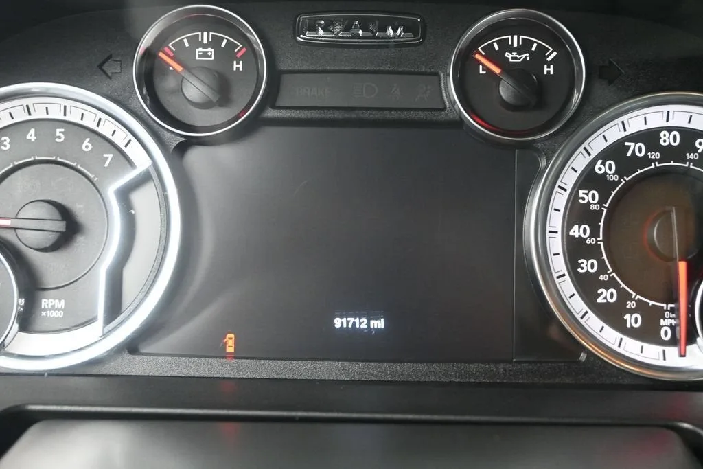 2019 RAM 1500 Classic Big Horn Crew Cab 4x4 6'4" Box photo 12