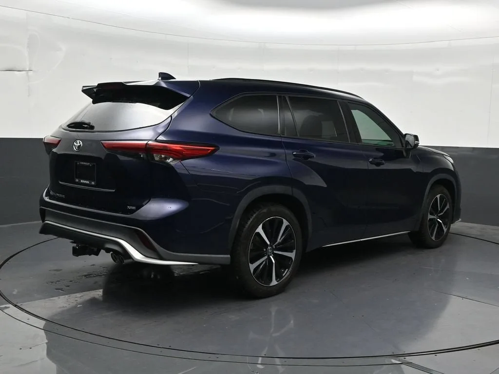 2021 Toyota Highlander XSE photo 5