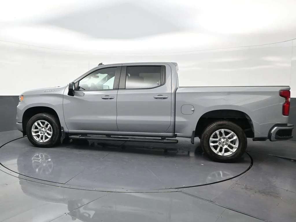 2025 Chevrolet Silverado 1500 RST photo 2