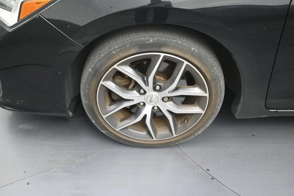 2019 Acura ILX Premium Package photo 9