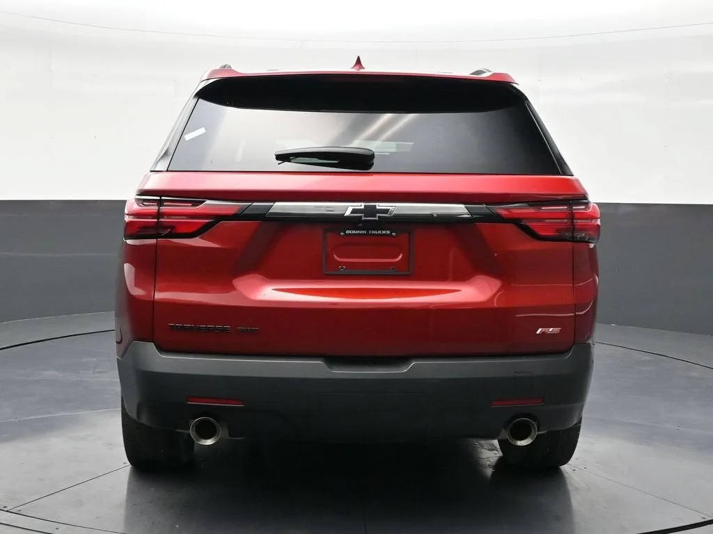 2023 Chevrolet Traverse RS photo 4