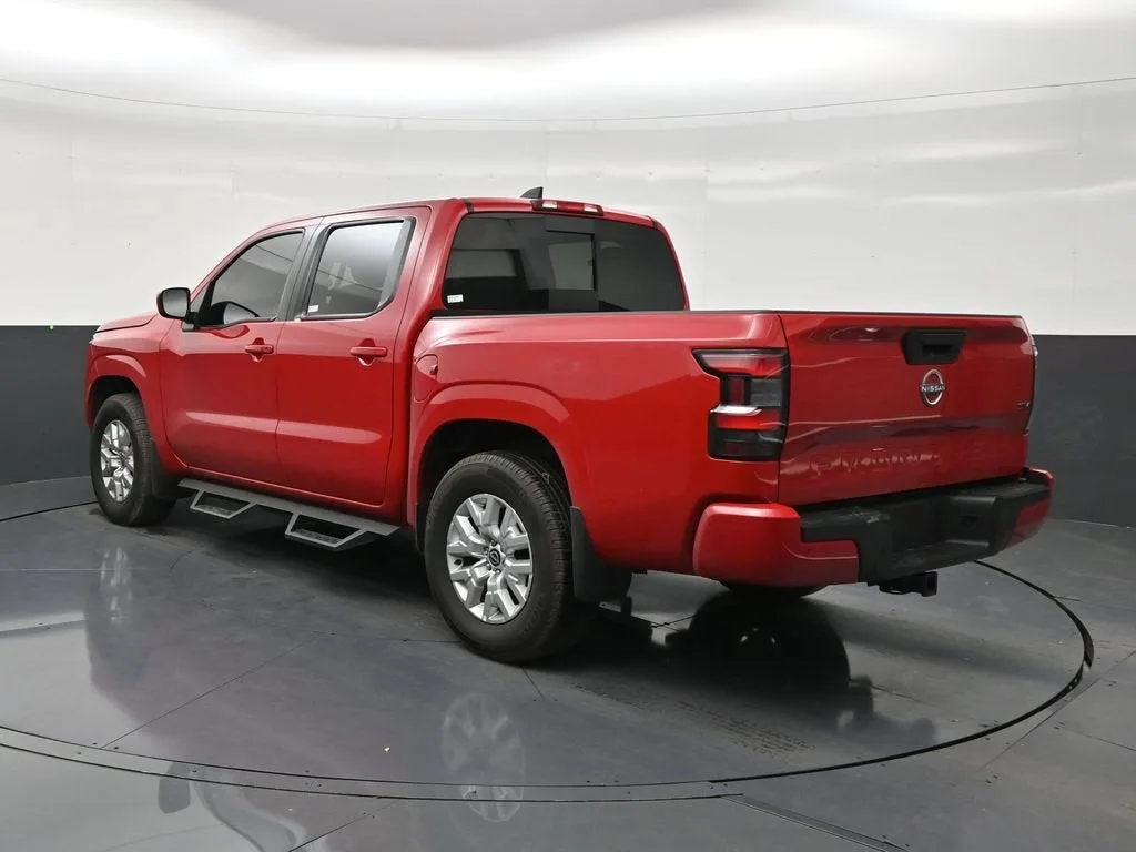 2024 Nissan Frontier Crew Cab SV 4x2 photo 3
