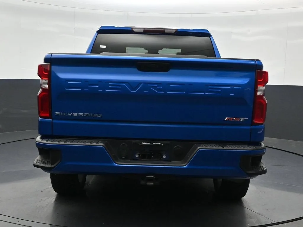 2024 Chevrolet Silverado 1500 RST photo 4