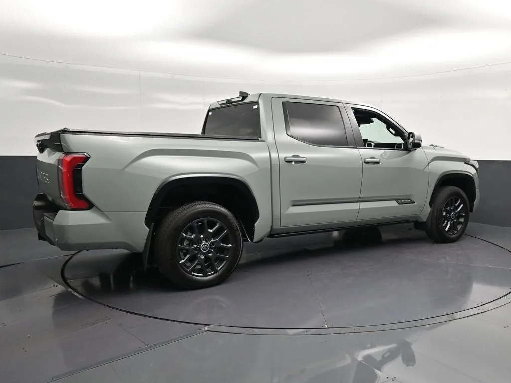 2024 Toyota Tundra Hybrid Platinum photo 3
