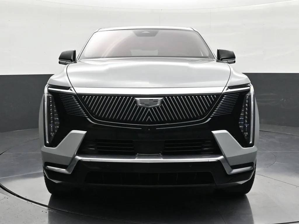 2026 Cadillac ESCALADE IQ Luxury photo 8