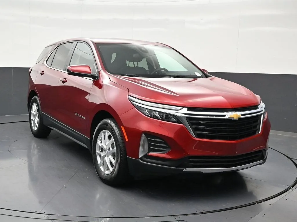 2024 Chevrolet Equinox LT photo 8
