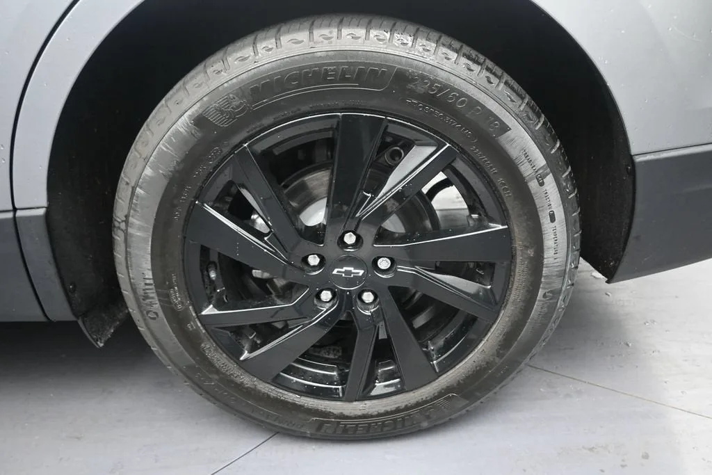 2024 Chevrolet Equinox LS photo 10