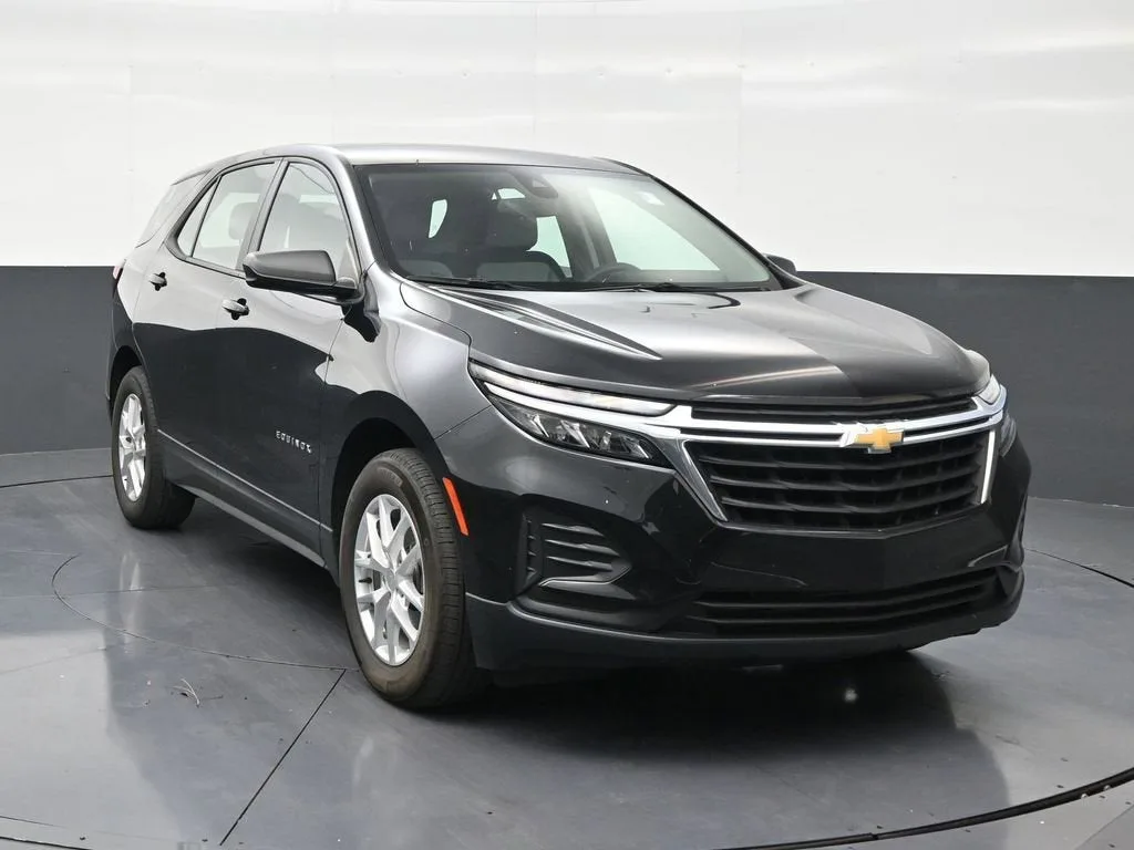 2024 Chevrolet Equinox LS photo 7