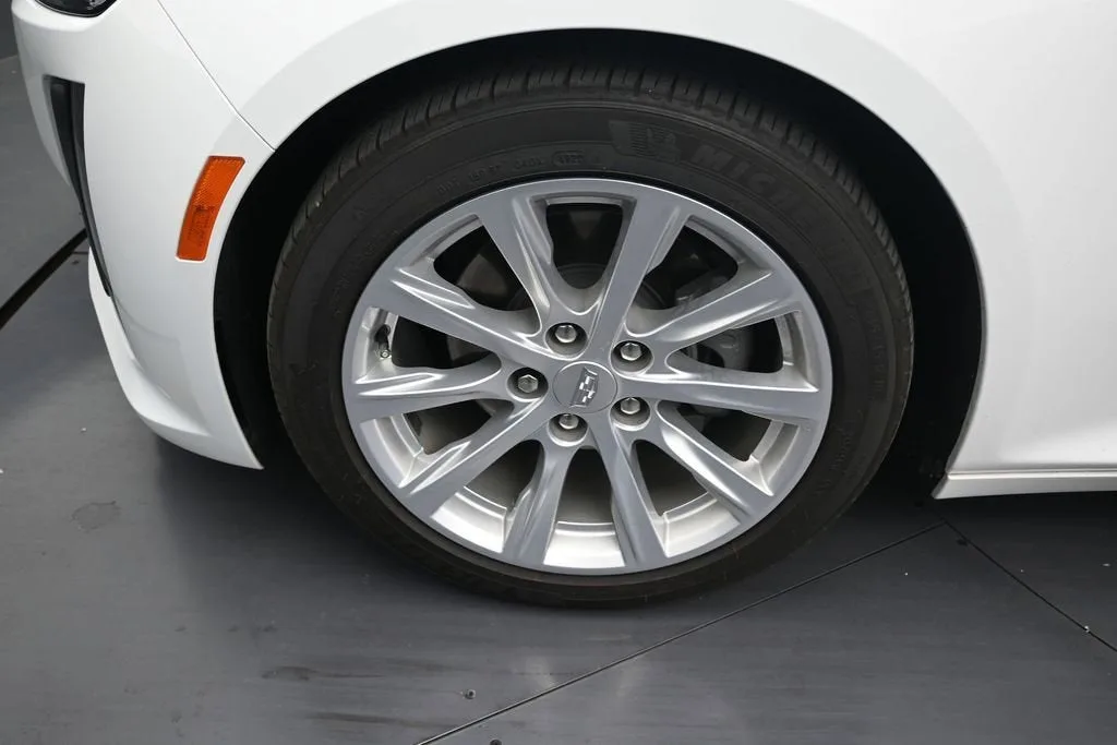 2023 Cadillac CT5 Luxury photo 9