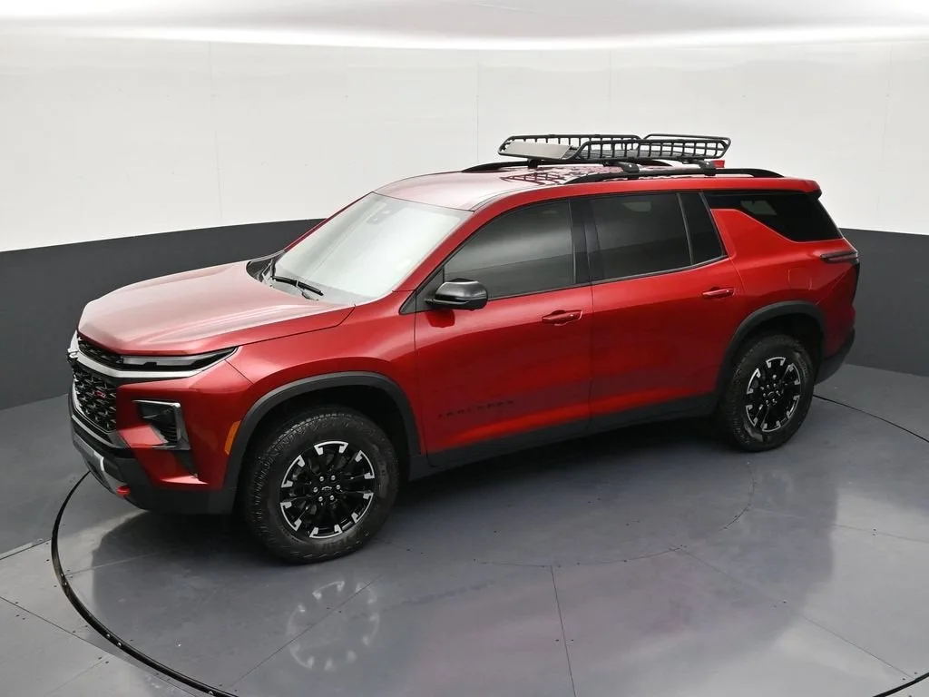 2024 Chevrolet Traverse Z71 photo 12
