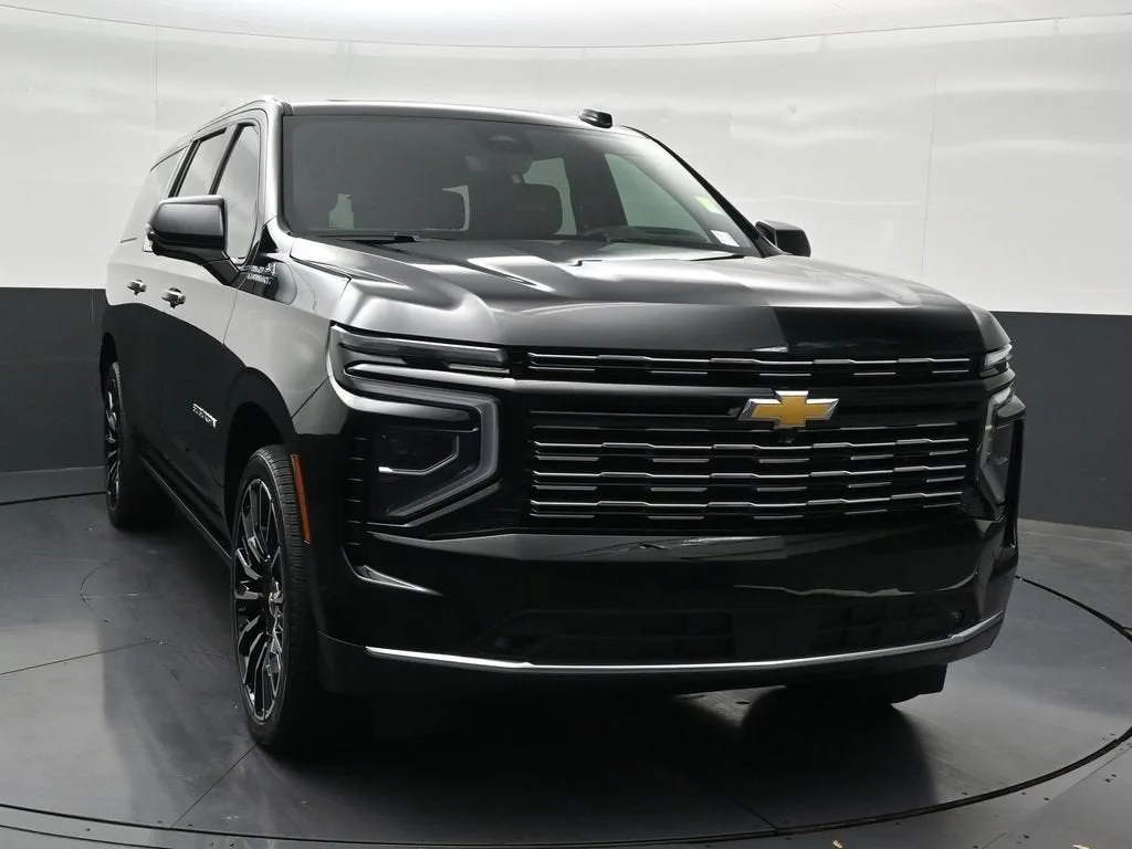 2026 Chevrolet Suburban High Country photo 8