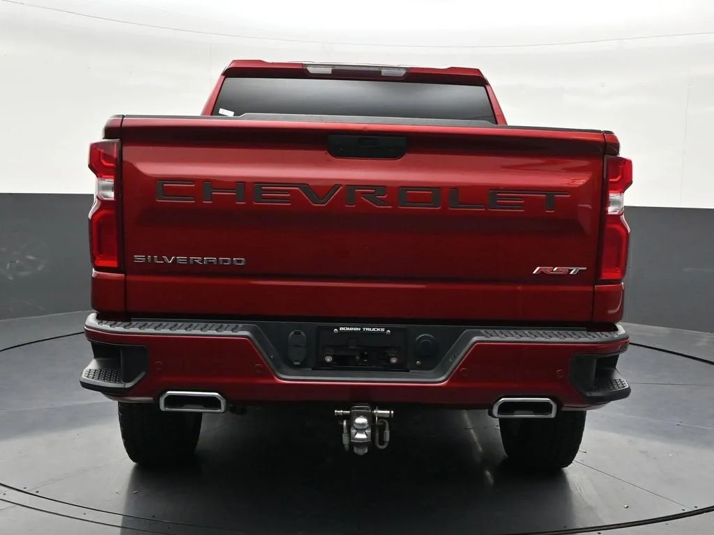 2021 Chevrolet Silverado 1500 RST photo 4