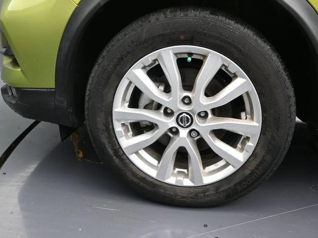 2021 Nissan Rogue Sport SV photo 9