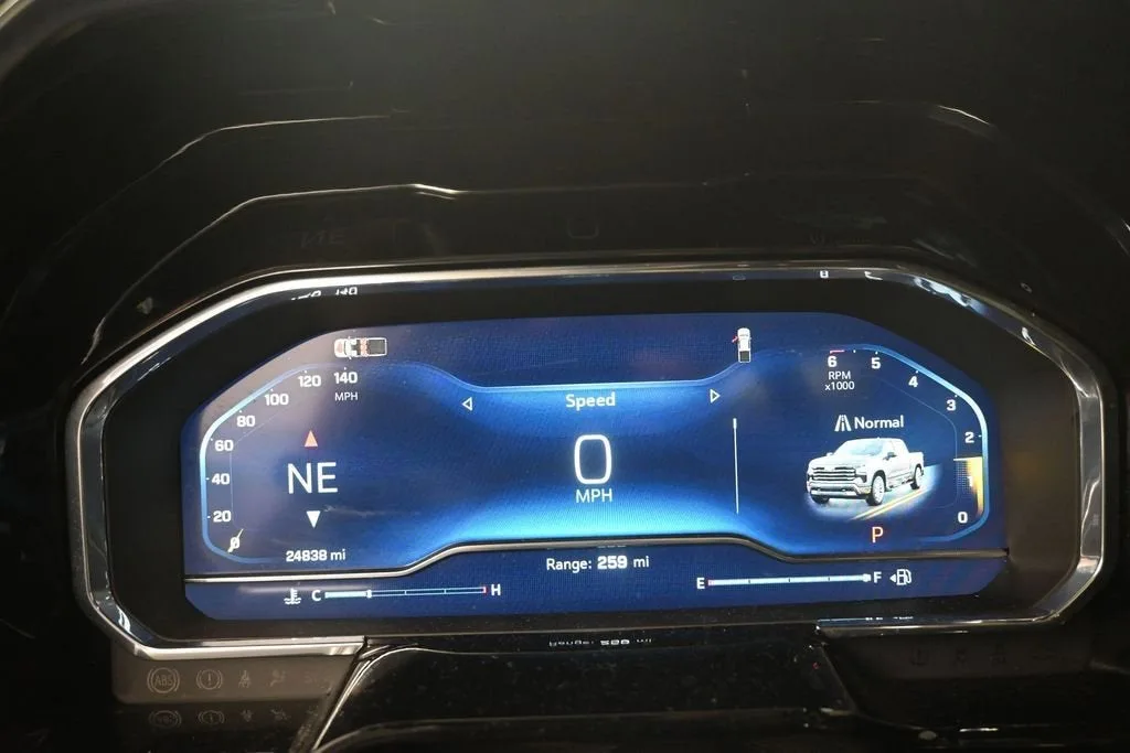 2024 Chevrolet Silverado 1500 High Country photo 11