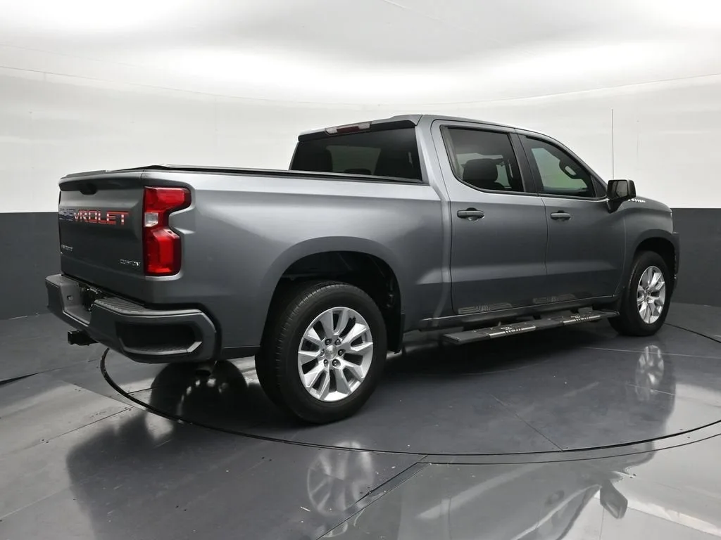 2021 Chevrolet Silverado 1500 Custom photo 5
