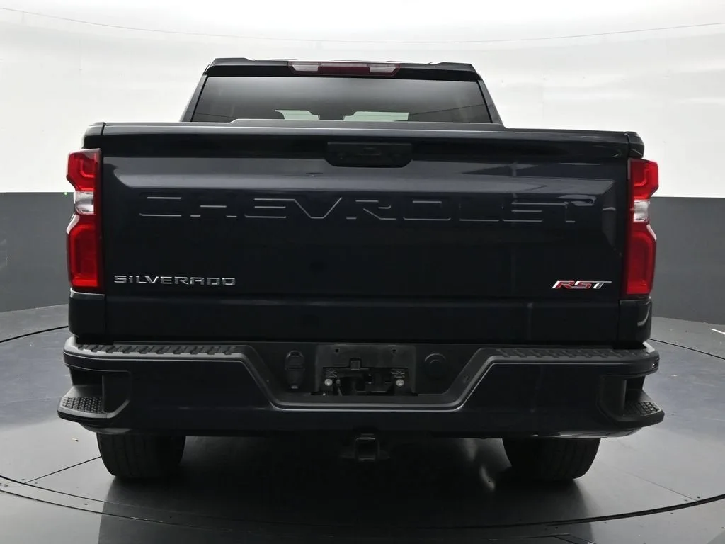 2024 Chevrolet Silverado 1500 RST photo 4