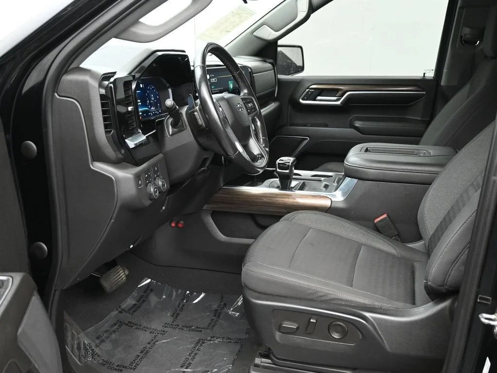2022 Chevrolet Silverado 1500 LT Trail Boss photo 12