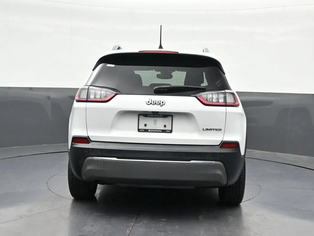 2019 Jeep Cherokee Limited FWD photo 4