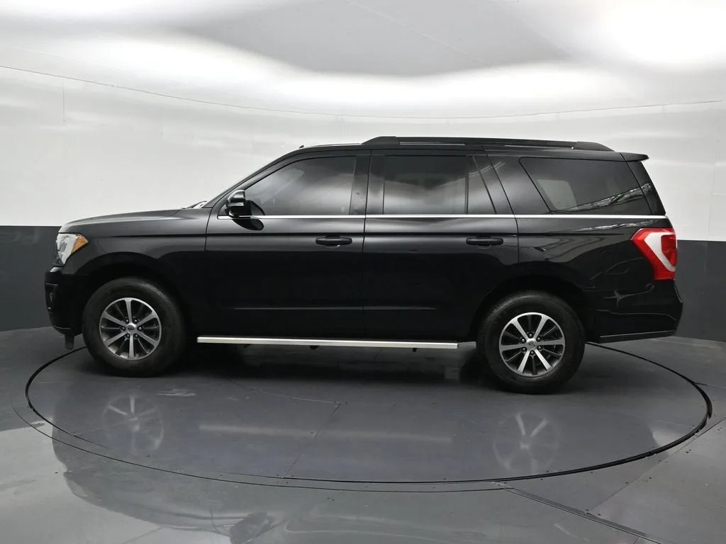 2020 Ford Expedition XLT photo 2