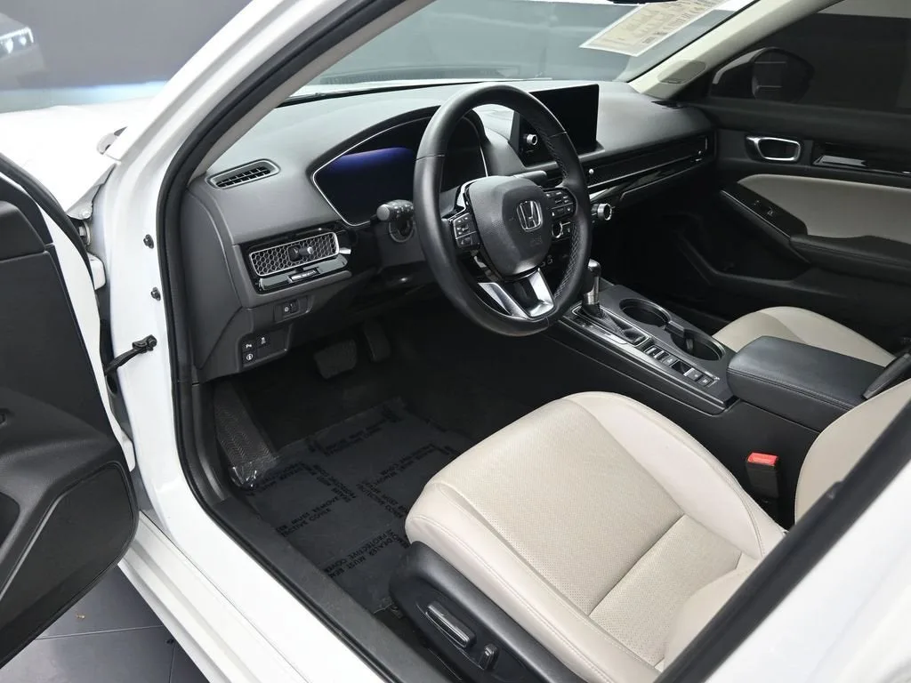 2022 Honda Civic Sedan Touring photo 10