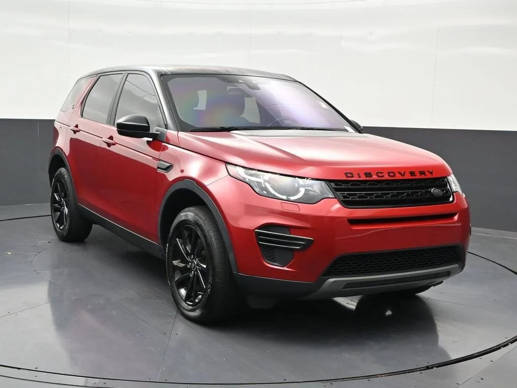 2018 Land Rover Discovery Sport SE photo 2