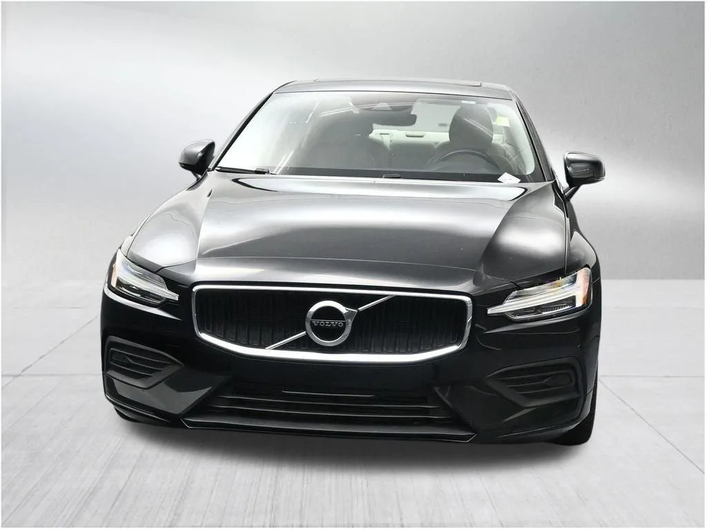 2019 Volvo S60 T5 Momentum photo 8
