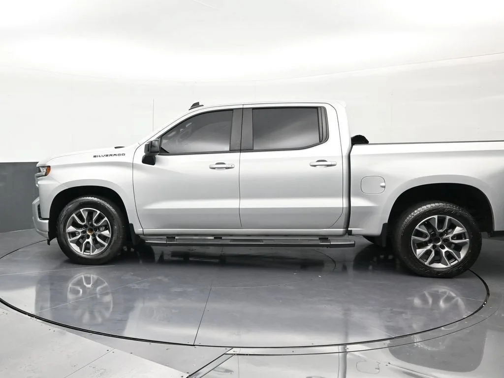 2020 Chevrolet Silverado 1500 RST photo 2