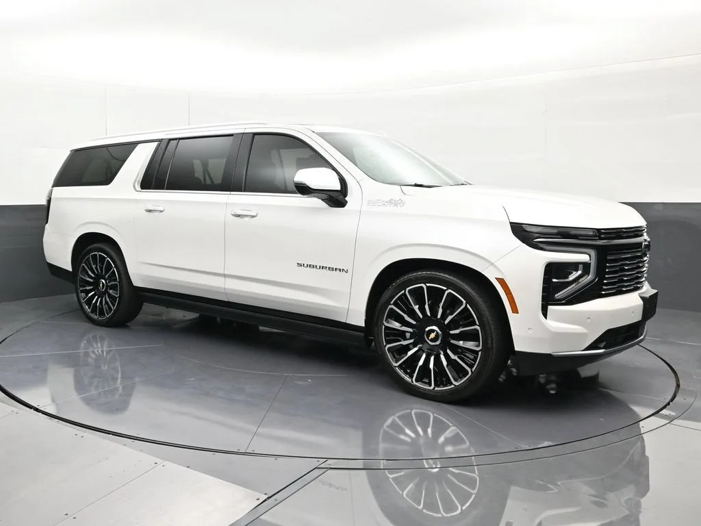2025 Chevrolet Suburban High Country photo 7