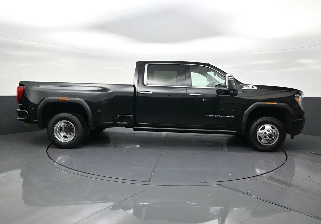 2021 GMC Sierra 3500 HD Denali photo 6