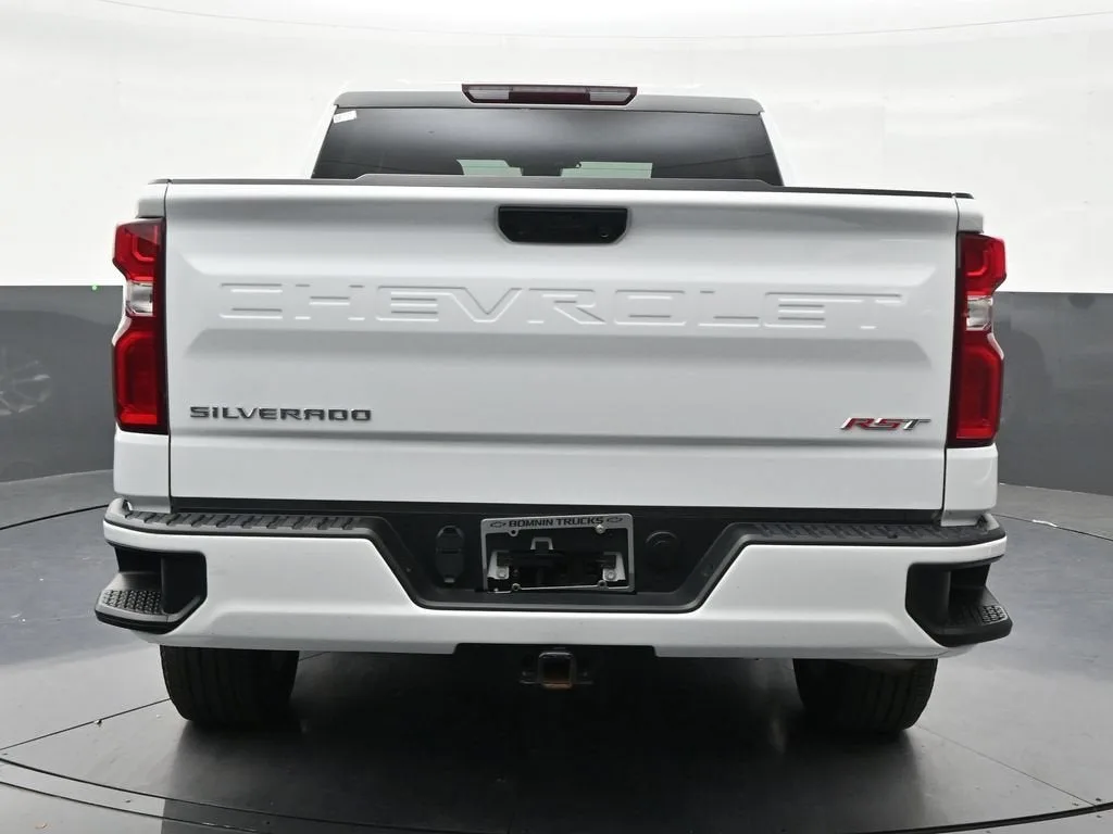 2023 Chevrolet Silverado 1500 RST photo 4