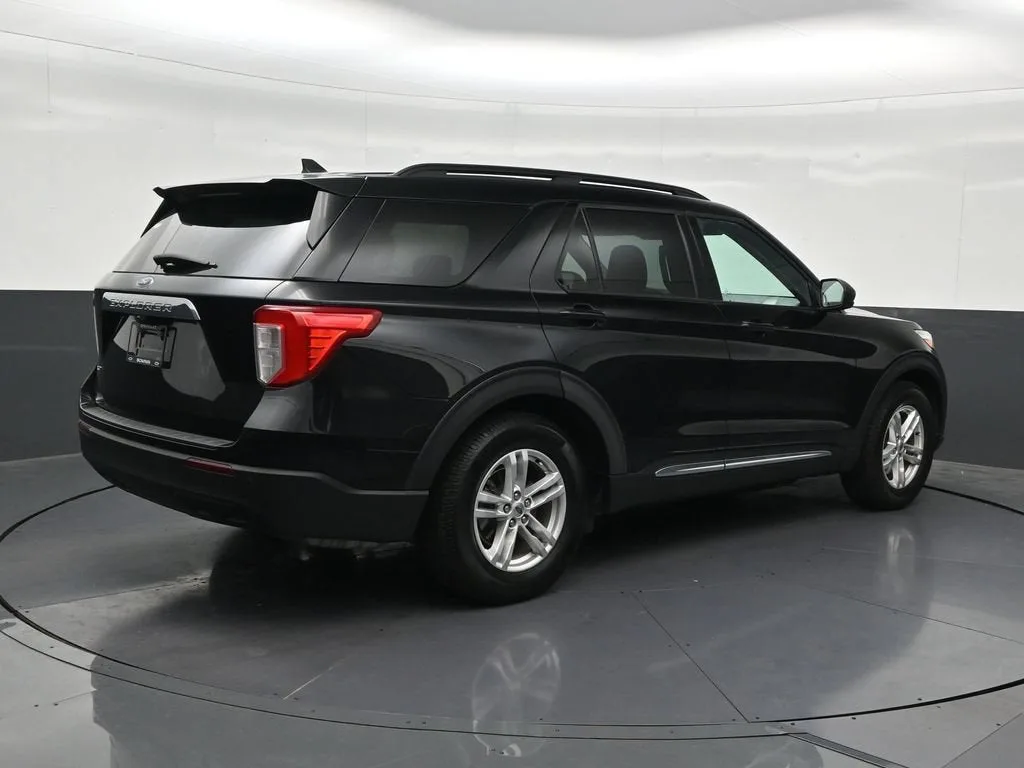 2021 Ford Explorer XLT photo 5