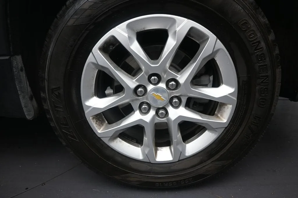 2021 Chevrolet Traverse LS photo 10