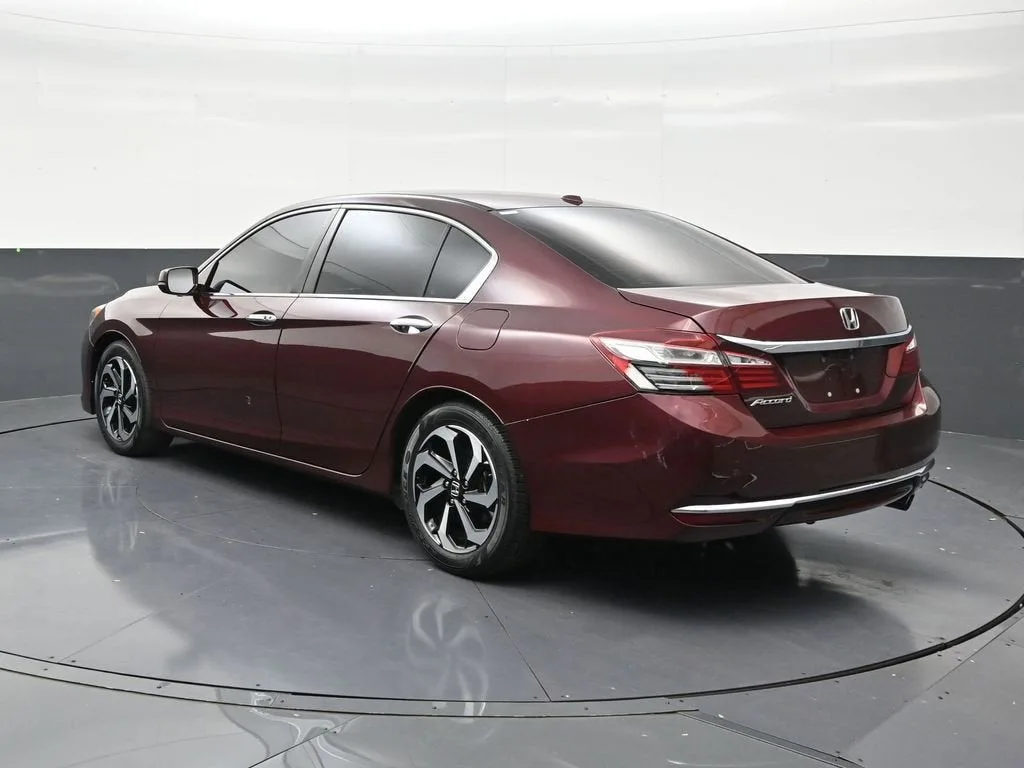 2017 Honda Accord EX-L photo 3
