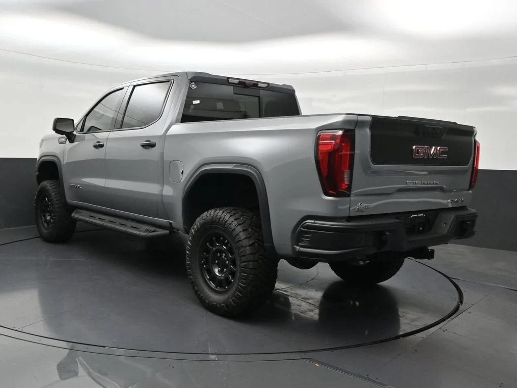 2024 GMC Sierra 1500 AT4X photo 3