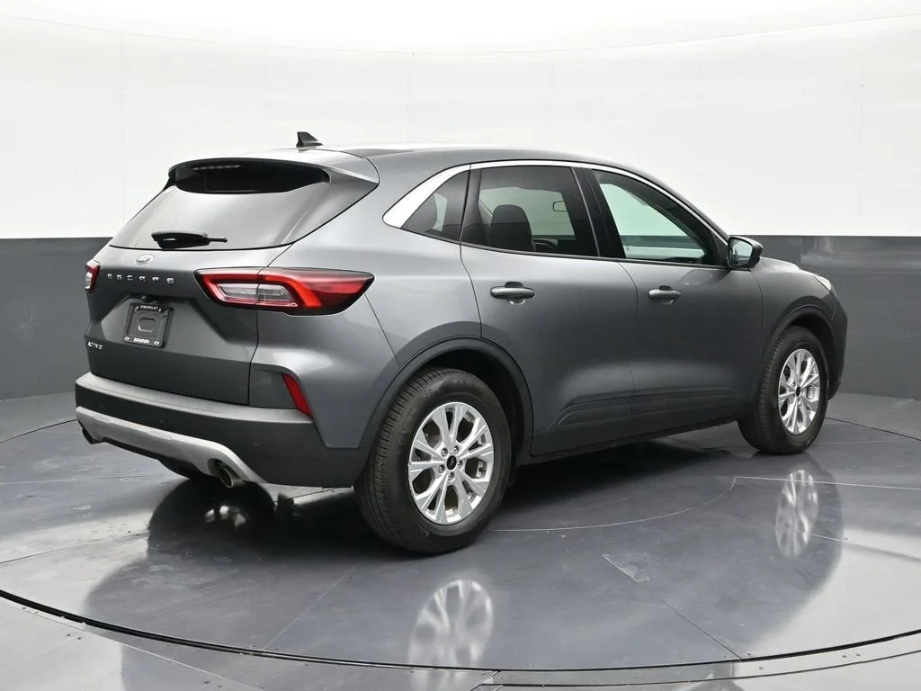 2023 Ford Escape Active photo 5