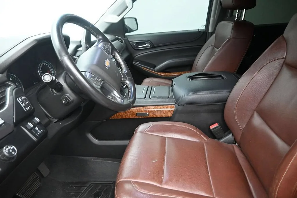 2020 Chevrolet Suburban Premier photo 12